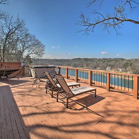 Hot Tub + Views: Waterfront Escape In Hot Springs-2