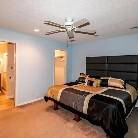 05244 - 44 Pego Circle-3