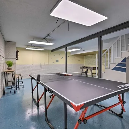 Grand Rogers Lake Home With Game Room And Scenic Views-2