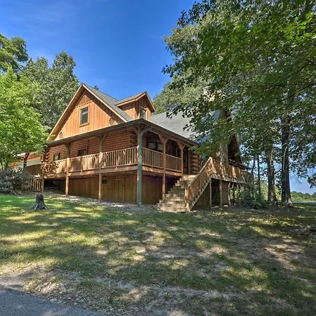 'Country Cabin' W/ Wraparound Deck & Views!-3