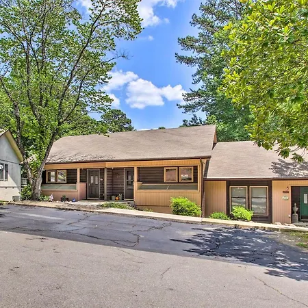 Hot Springs Village Abode With Deck, Grill And Sunroom-3