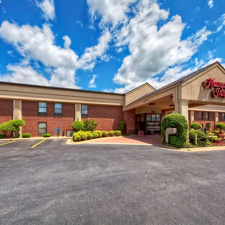 Best Clarksville Hotels For Families With Kids