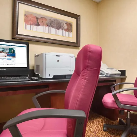 Hampton Inn Forrest City-3