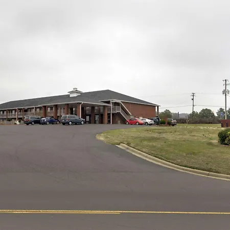 Quality Inn Russellville I-40-3