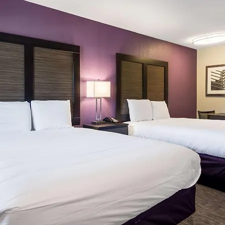 Econo Lodge Inn & Suites North Little Rock Near Riverfront-2