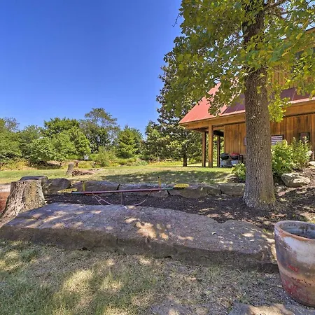 Falling Water Chalet Upper Unit: Near Bike Trails!-3