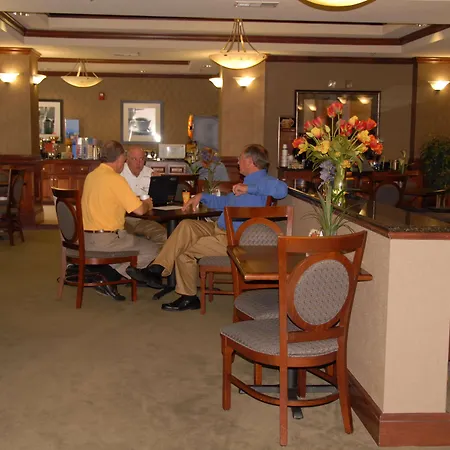 Hampton Inn Van Buren-3