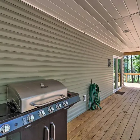 Brilliant Lakefront Cabin With Wraparound Deck!-3