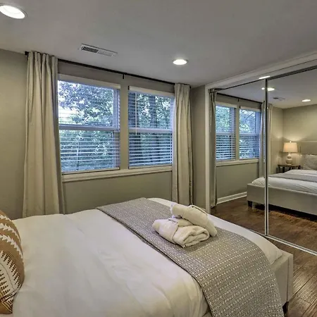Pet-Friendly Bella Vista Home With Private Deck-3