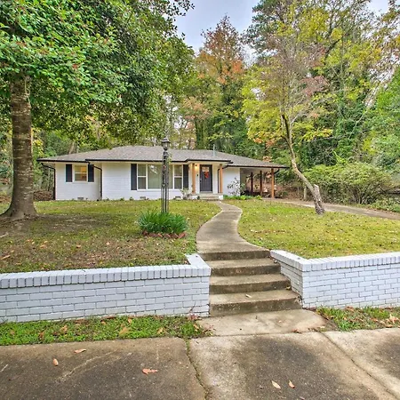 Beautiful Hot Springs Home Central Location!-2