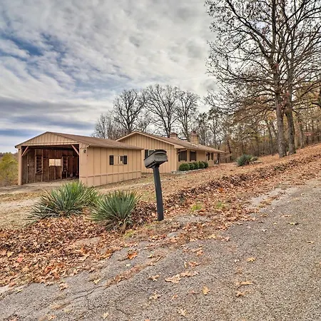 Charming Mountain Home Retreat With Lake Views!-3