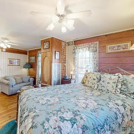 Piedmont House - Magnolia Suite-2