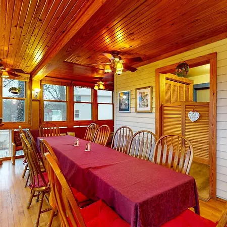 Piedmont House - Hideaway Suite-3