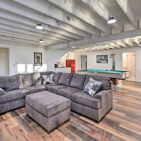 Bright Bella Vista Retreat On Lake Avalon!-3