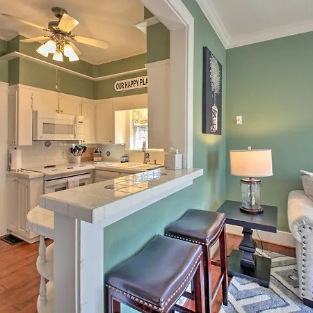 Private Pet-Friendly Retreat With Pool, Near Oaklawn-3