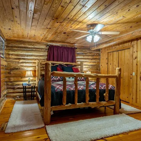 Family Friendly, Work Remotely, Spacious Log Cabin-2