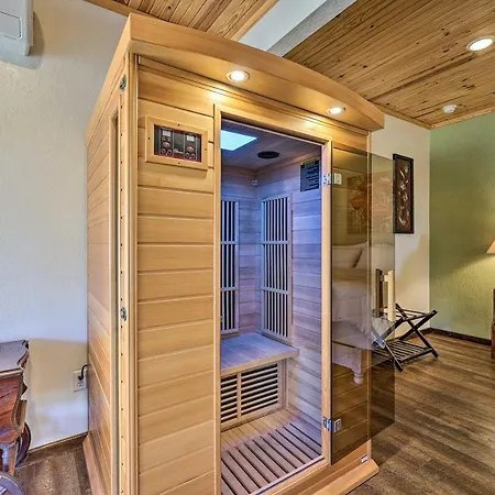 Eureka Springs Vacation Rental With Pool And Hot Tub!-2