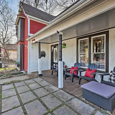 Walk To Dtwn Historic Home In Eureka Springs-2