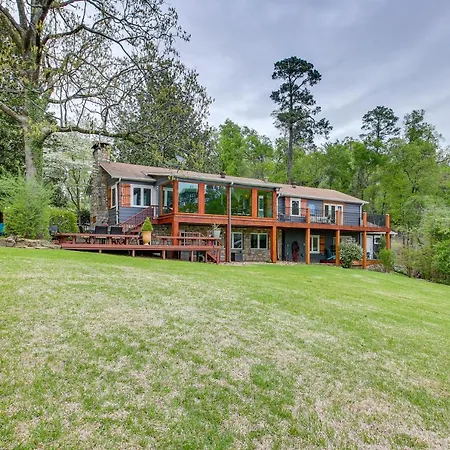 Decks & Lake Views: Waterfront Hot Springs Home!-3