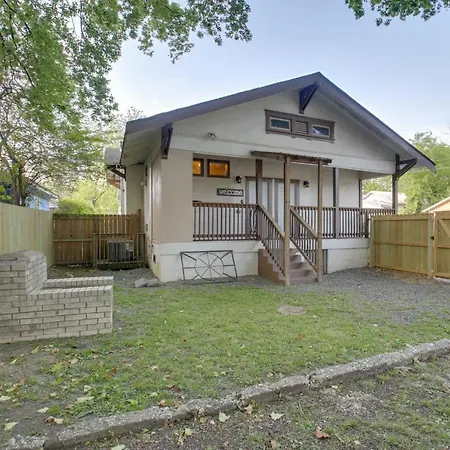 Walk To Dtwn Hot Springs: 'Lazy Daze Bungalow'-3