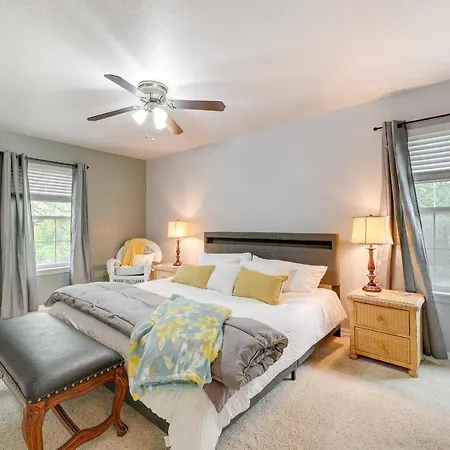 Peaceful Rogers Home Near Beaver Lake!-2