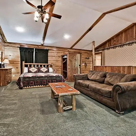 Secluded Cabin In The Woods! 2 Story-3