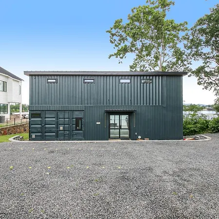The Outlook - Shipping Container-3