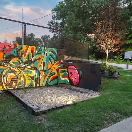 Local At Coler Unit 3 - Urban Art Complex Villa-3