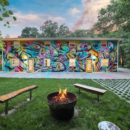 Local At Coler Unit 4 - Urban Art Complex Villa-3