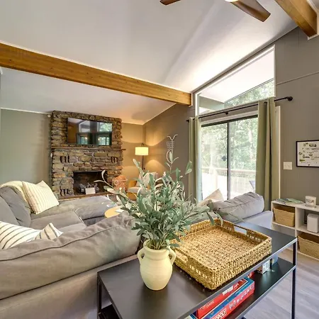 Bike-Friendly Bella Vista Vacation Rental With Deck!-2