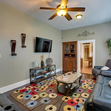 Historic Hot Springs Home With Porch And Backyard!-3