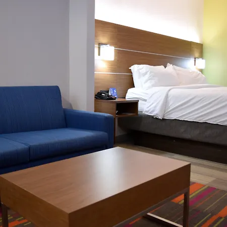 Holiday Inn Express & Suites Batesville By Ihg-3
