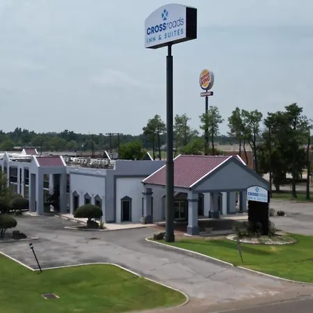 Crossroads Inn & Suites-2