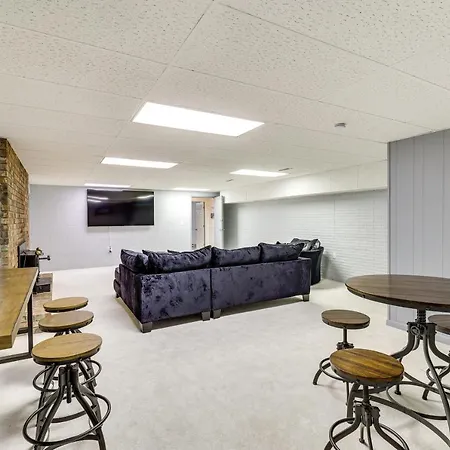 Fayetteville Retreat' On 9 Acres | Gym & Trails-3