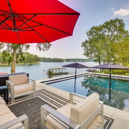 Lakefront Hot Springs Oasis With Pool And Game Room!-2