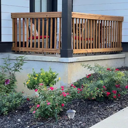 New Centennial Park Luxury Smart Home W Courtyard-2