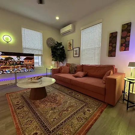 New Centennial Park Luxury Smart Home W Courtyard-3