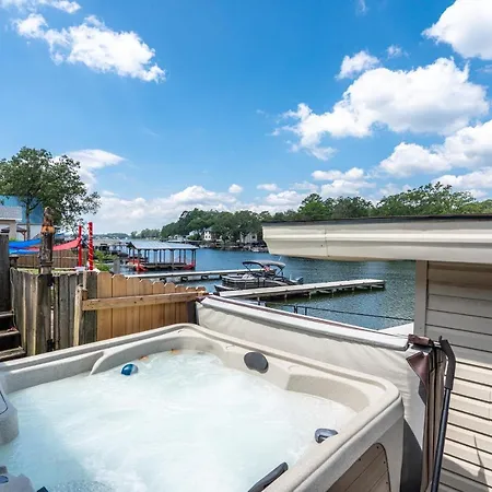 Lake Cottage W/ Hot Tub By Oaklawn & National Park Hot Springs