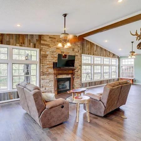 Mountain View Home On White River With Hot Tub!