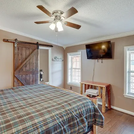 Mountain View Home On White River With Hot Tub!-2