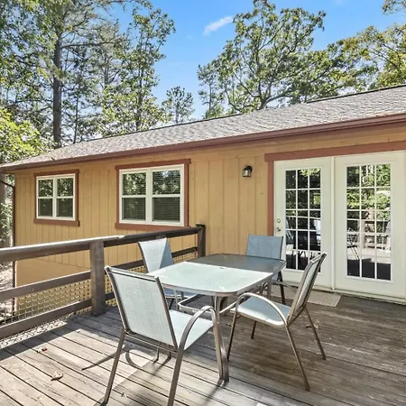 Wooded, Quiet Cottage, Very Close To The Back 40-3