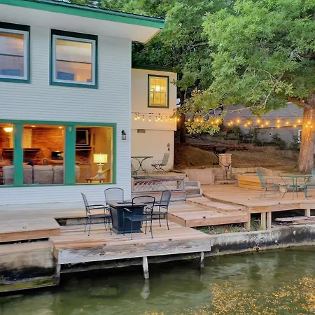 Lake Haven Chateau - Hot Tub, Game Room, Pontoon Boat, 3Br, 3 Bathroom-2
