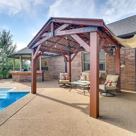 Arkansas Retreat - Pool, Waterslide, Grill And More!-2