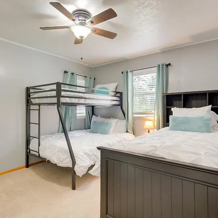 Rogers Vacation Rental About 7 Mi To Downtown-3