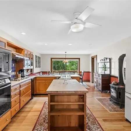 White River Mountain Manor- Million Dollar View-2