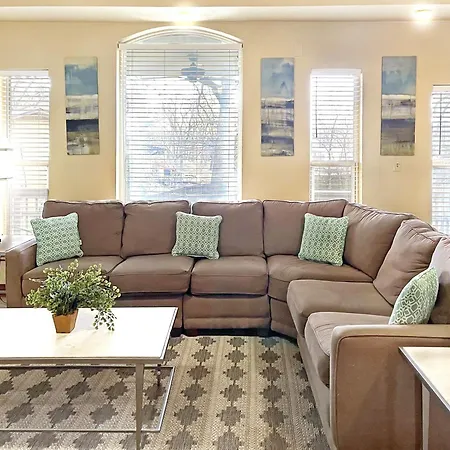 Lake View Twin Homes, Spacious Decks & Kitchens-2