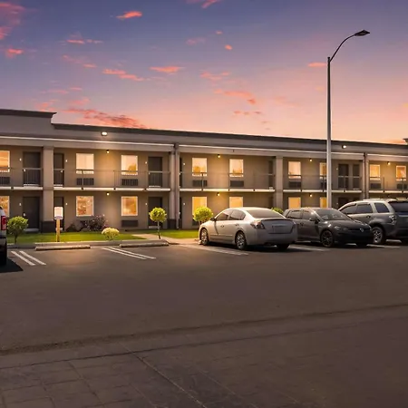 Clarion Inn & Suites Russellville I-40-2