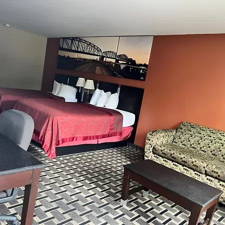 Days Inn & Suites By Wyndham Pine Bluff-2