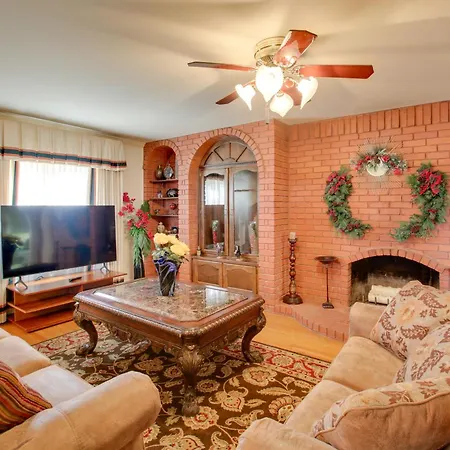 Hot Springs Home With Pool - Half Mile To Oaklawn!-3