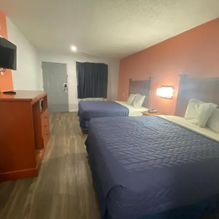 Rodeway Inn-2